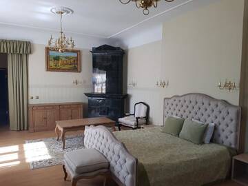 Фото номера Семейный суперлюкс Загородные дома Meždzirnas Country House &amp; SPA г. Кабиле 15